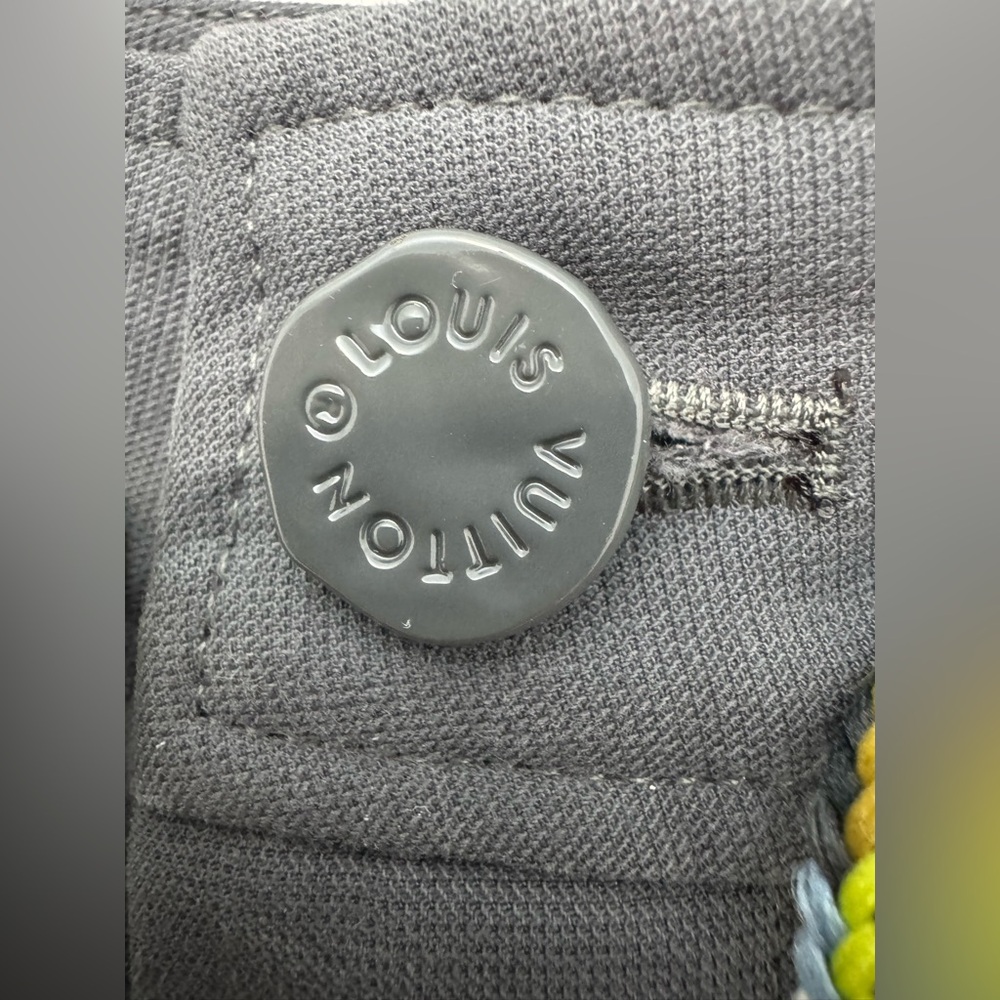 EUC Louis Vuitton Relaxed Cargo Pant in Grey - Picture 9 of 17